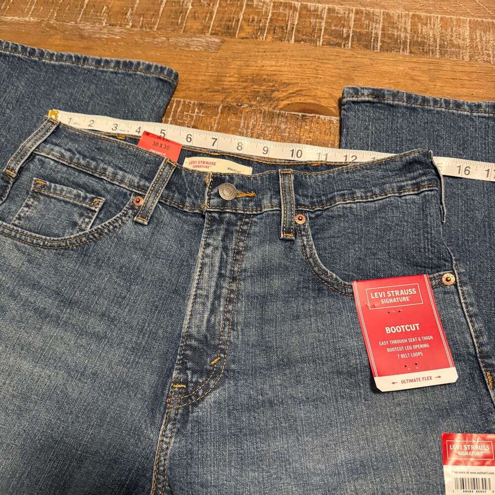 LEVI STRAUSS Signature Bootcut Jeans 30x30 NWT New Blue Jean Men’s Casual Work - Picture 5 of 11